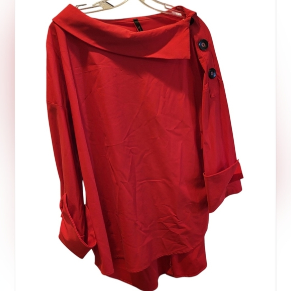 IC by Connie K Red Boatneck Hi Low Tunic Shirt with large cuffs SzXL Made in USA - Picture 1 of 7